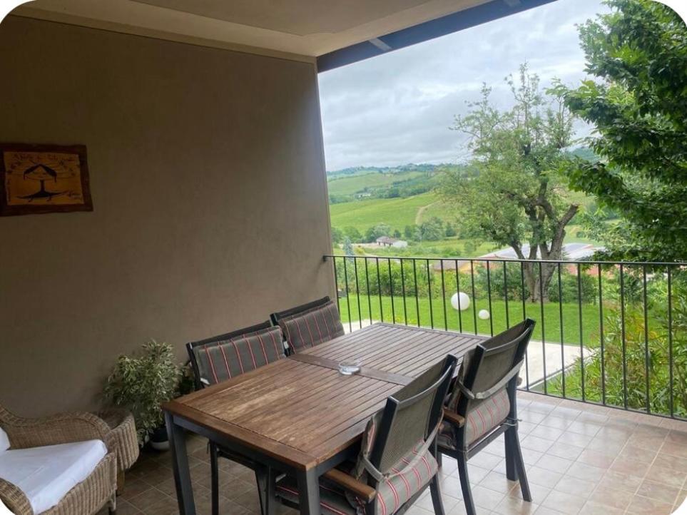 Agriturismo Bottega Di Rosanna Castagnole delle Lanze Eksteriør bilde